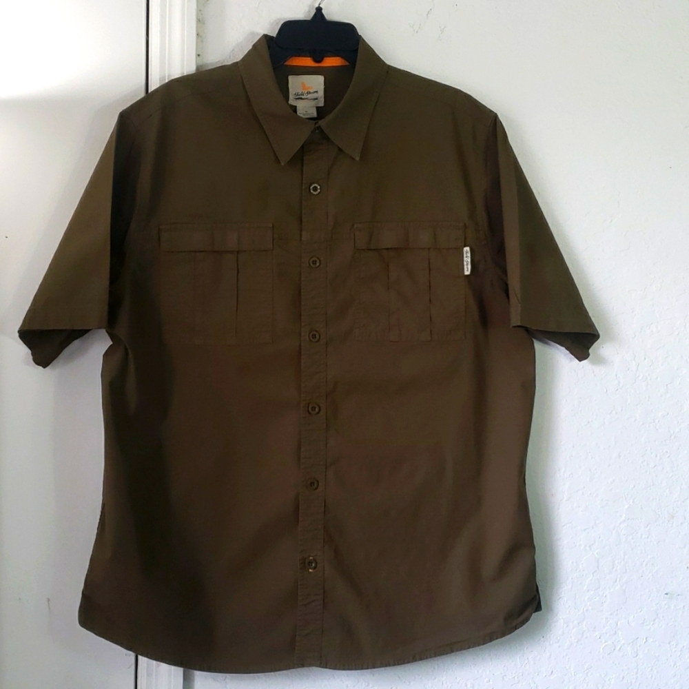 FIELD & STREAM. SHORT SLEEVE. BOTTON DOWN. SHIRT. SIZE XL.
